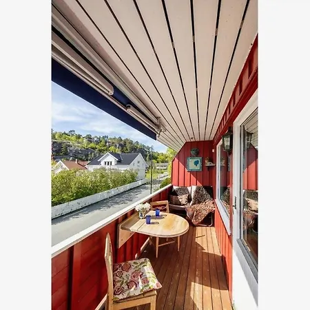 Апартаменты Ula Seaview 80m To The Sea Ларвик