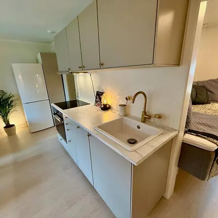 Ula Seaview Apartment *